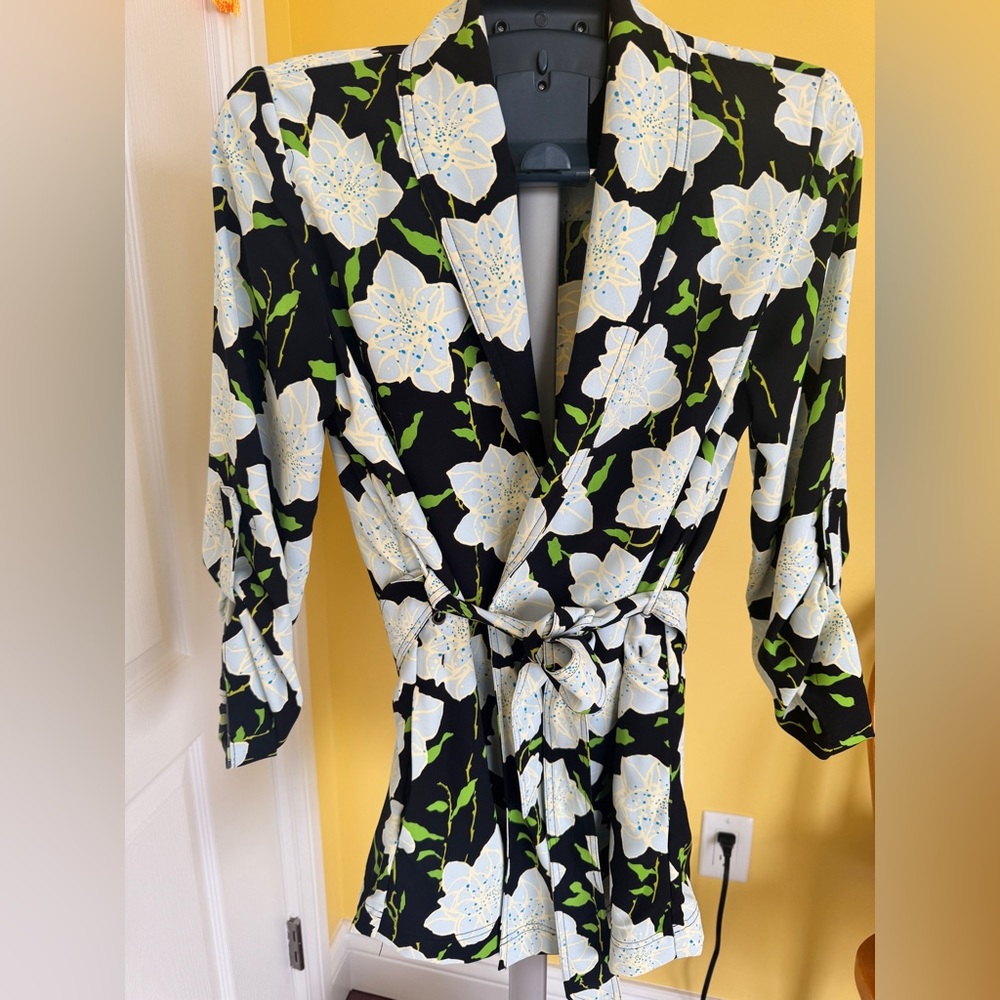 Spring Blouse with belt
